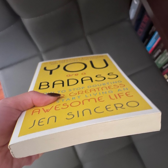 Paperback Book: You Are a Badass by Jen Sincero - Picture 5 of 5